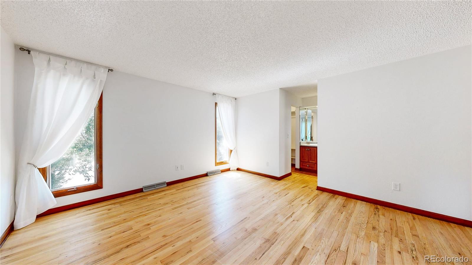 MLS Image #22 for 10453 w arkansas drive,denver, Colorado
