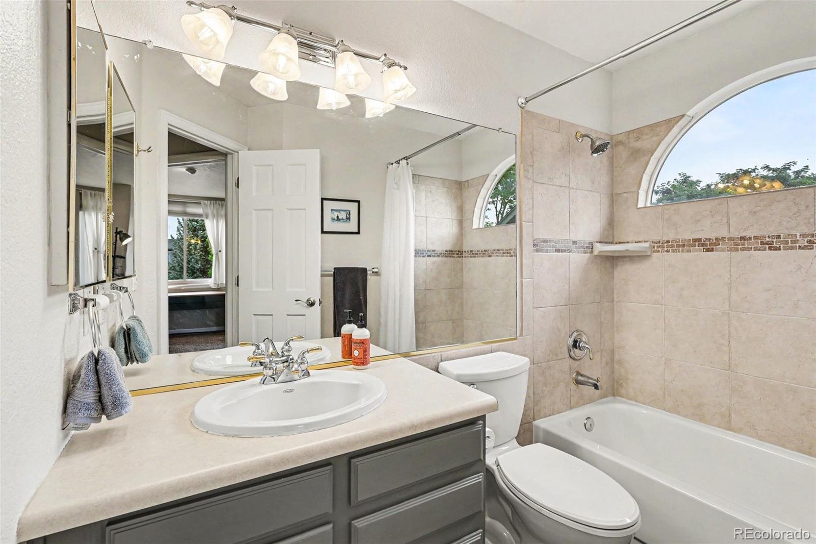 MLS Image #10 for 11035 w grand place,littleton, Colorado