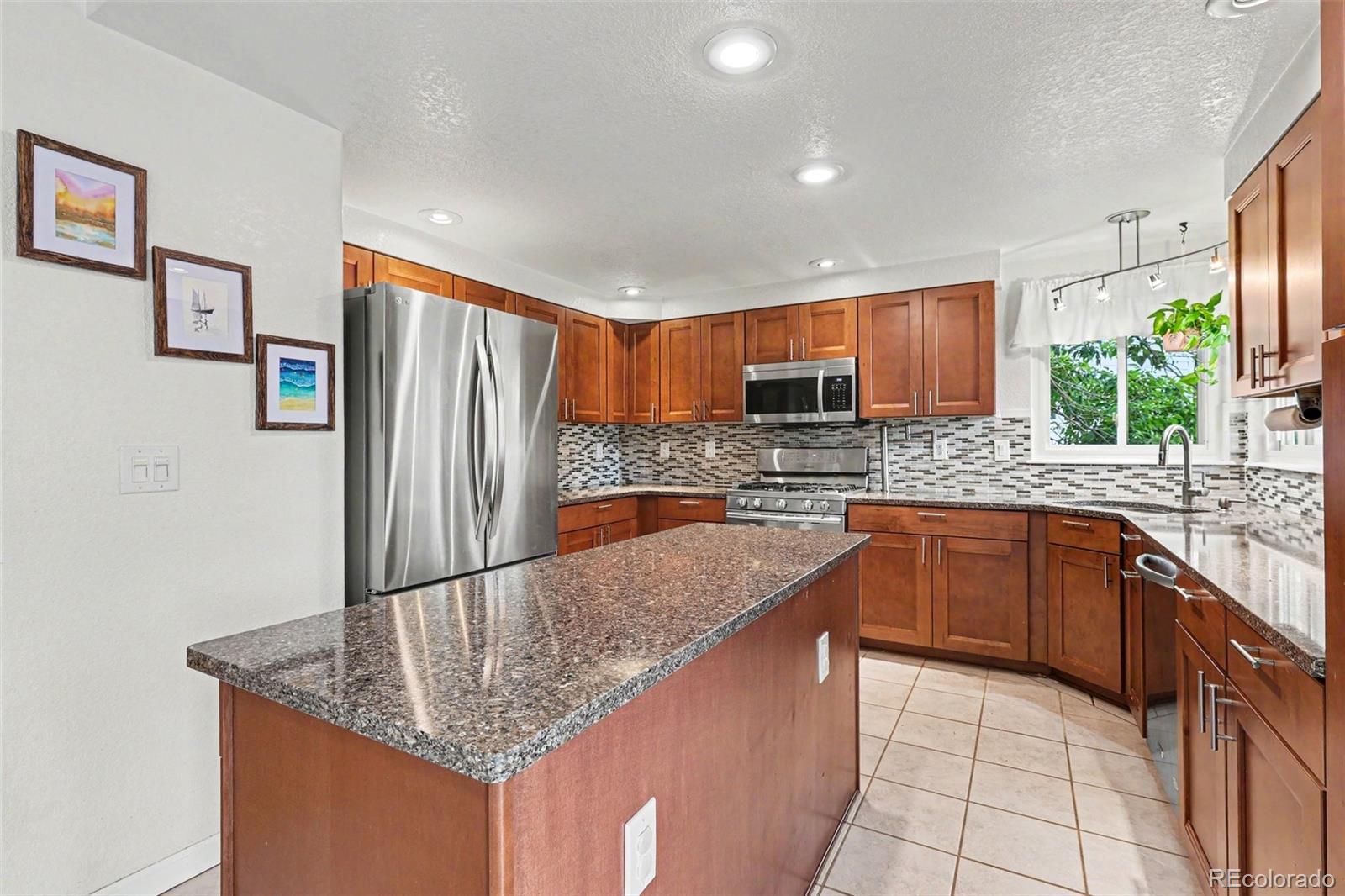 MLS Image #6 for 11035 w grand place,littleton, Colorado