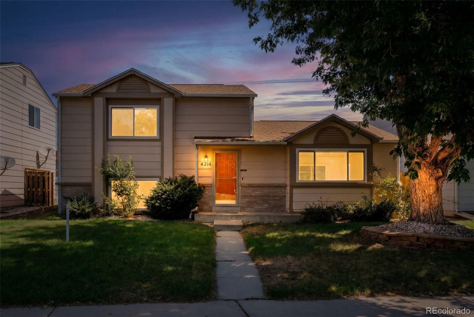 MLS Image #3 for 4314  nepal street,denver, Colorado