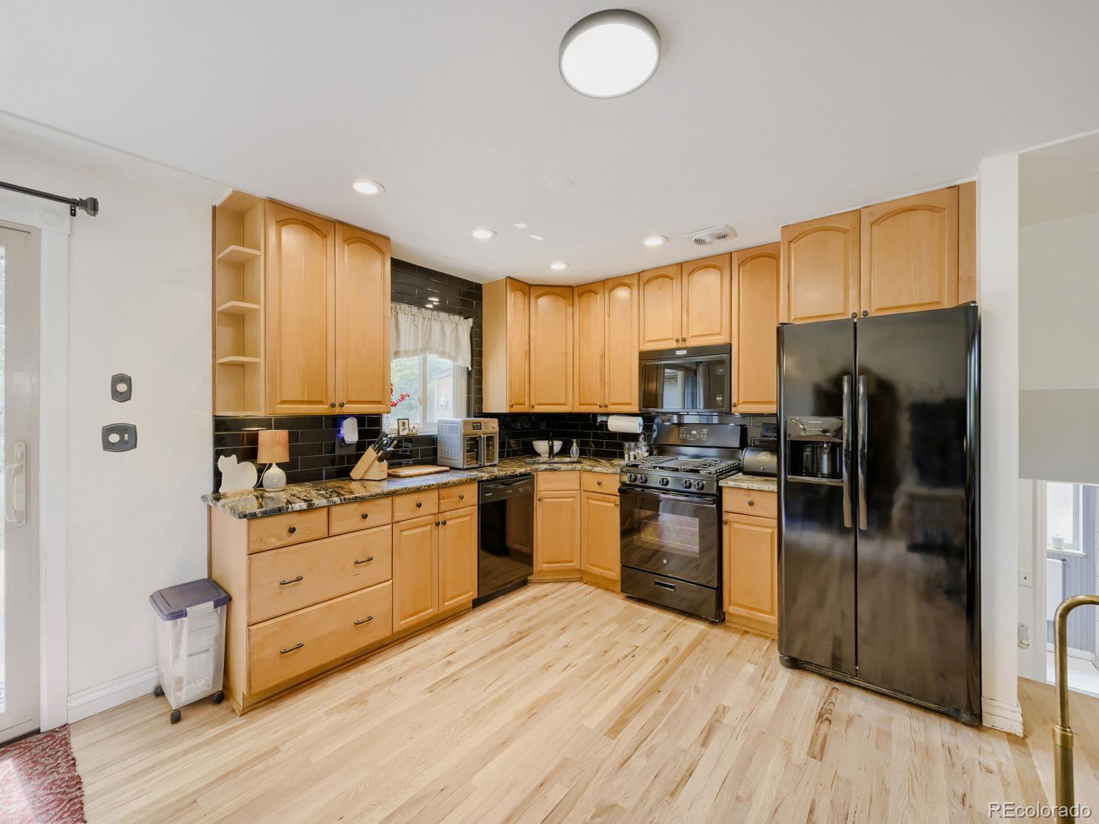 MLS Image #11 for 473 s lamar street,denver, Colorado