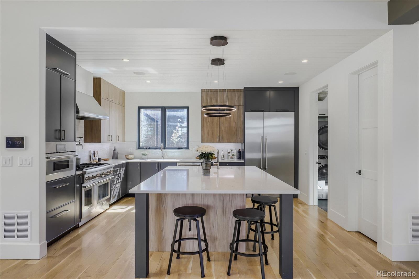 MLS Image #10 for 301  krameria street,denver, Colorado