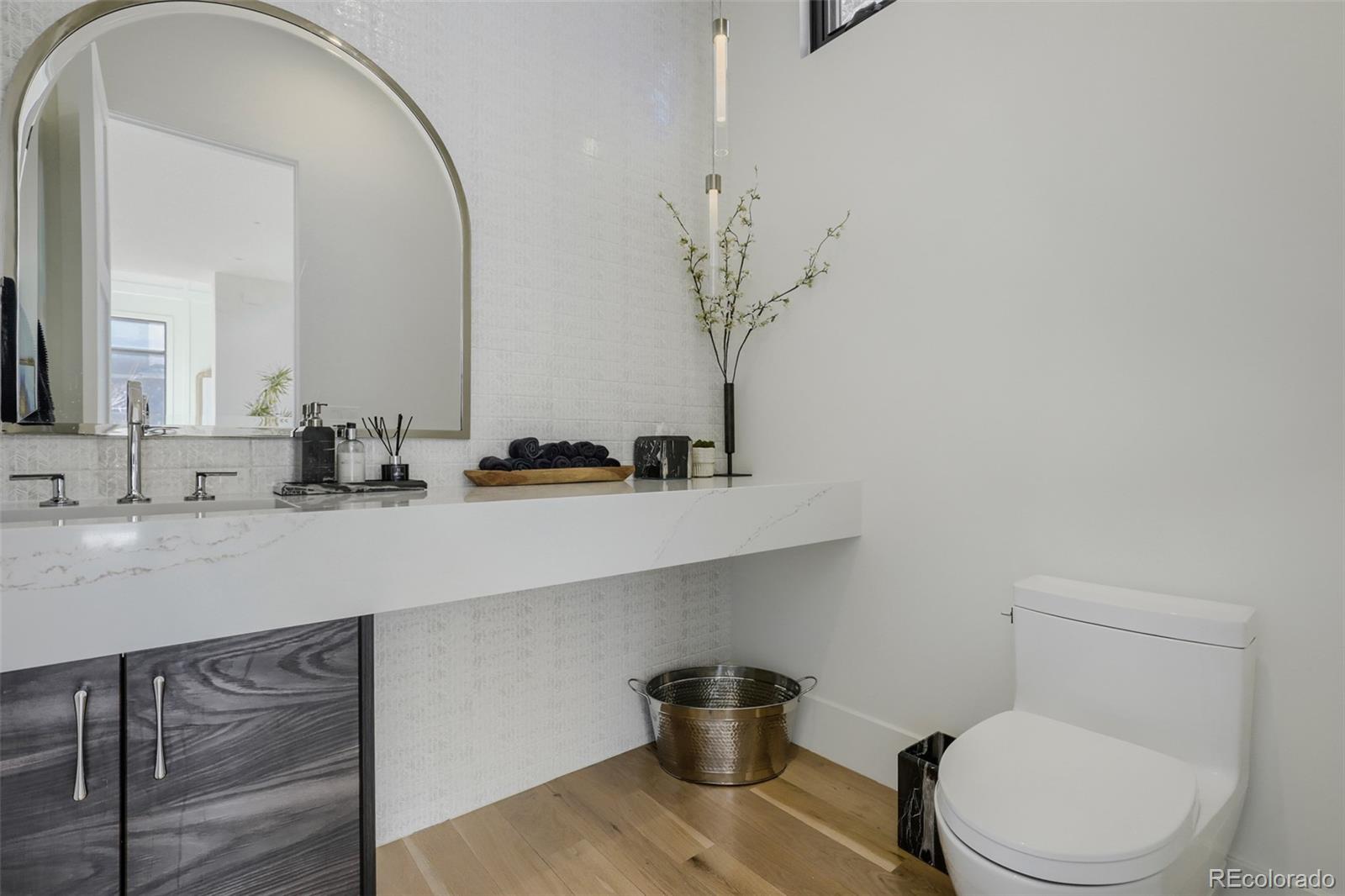 MLS Image #14 for 301  krameria street,denver, Colorado
