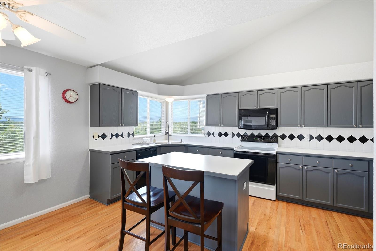 MLS Image #8 for 6048 w ida drive,littleton, Colorado