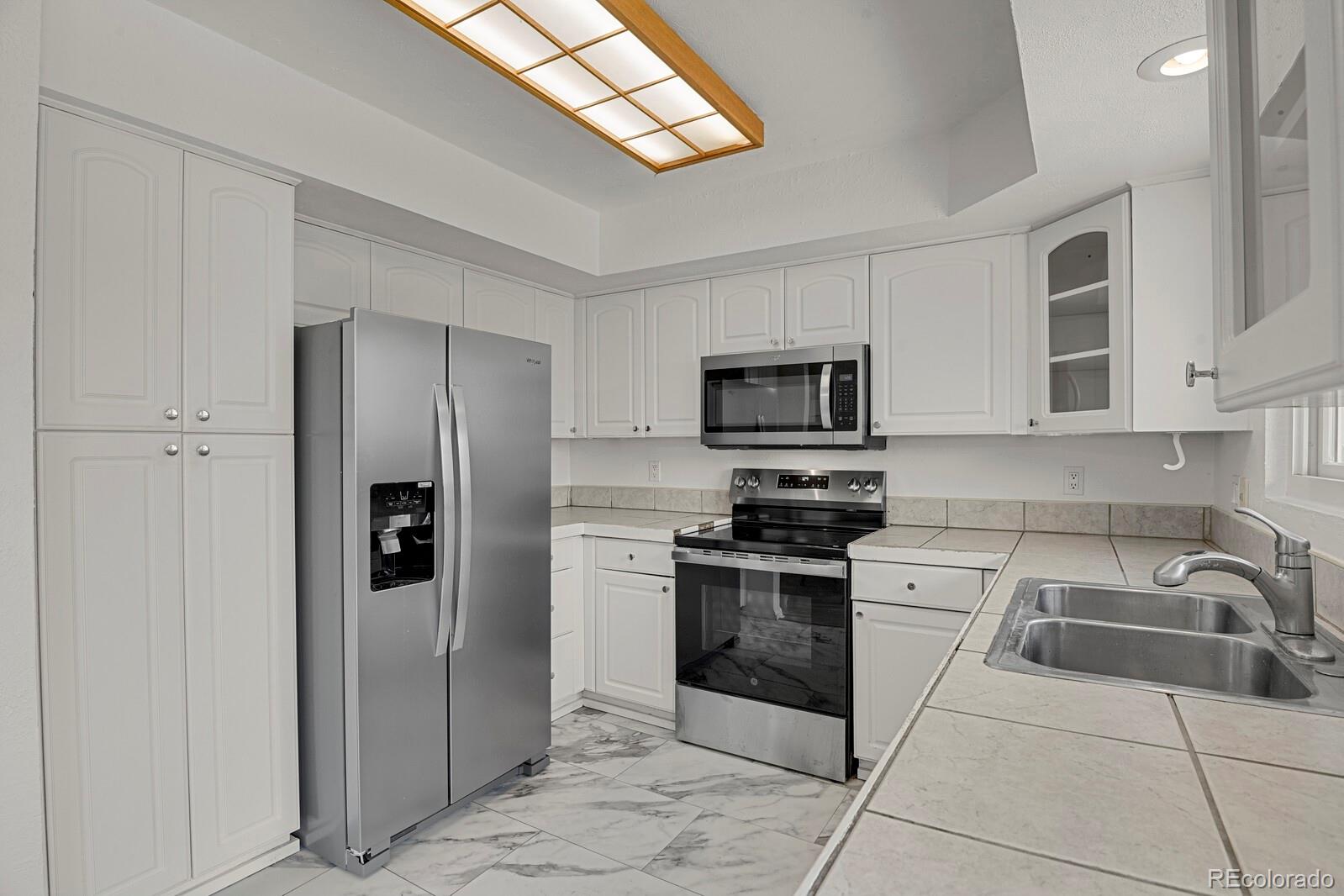 MLS Image #10 for 18937 e kent circle,aurora, Colorado