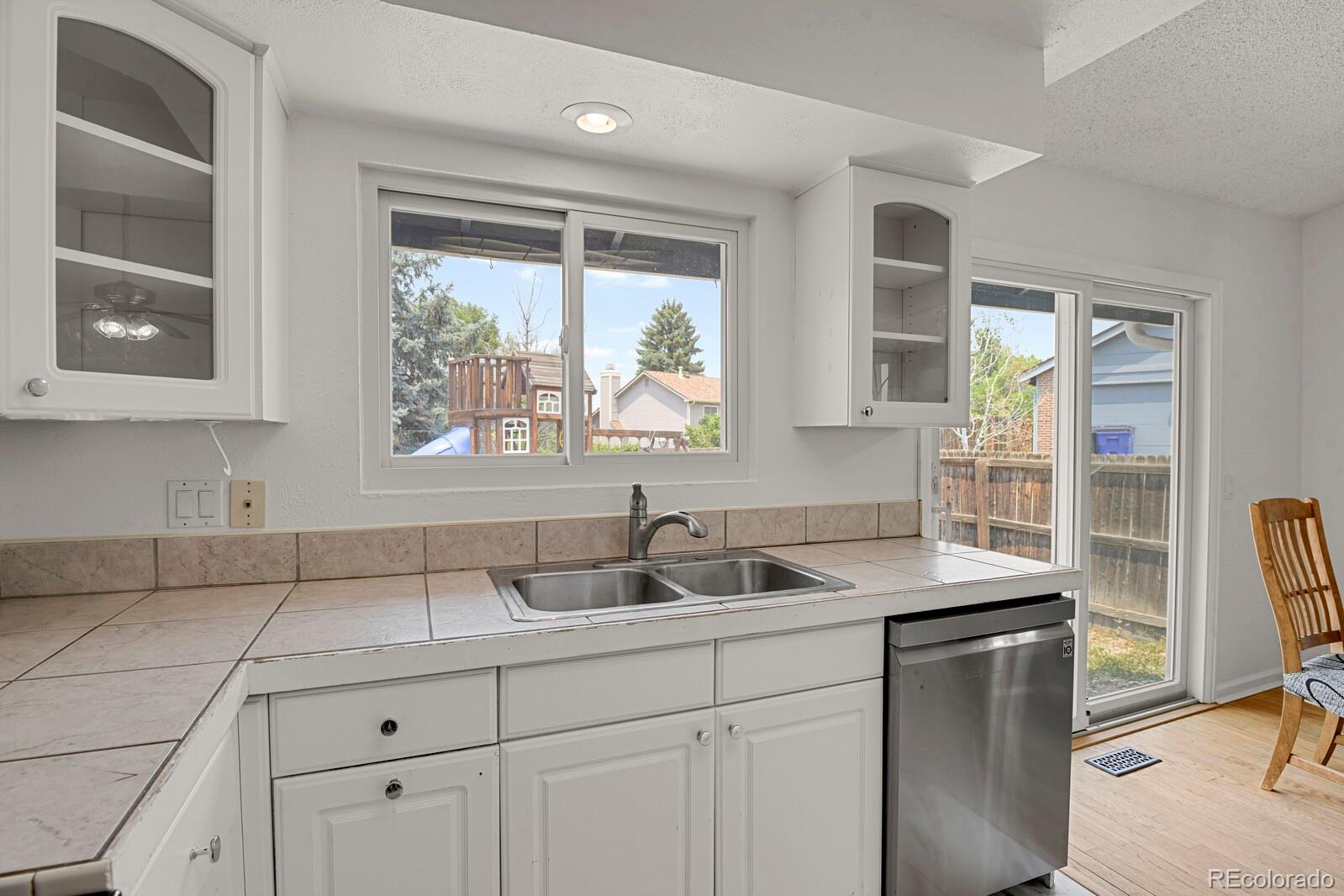 MLS Image #11 for 18937 e kent circle,aurora, Colorado