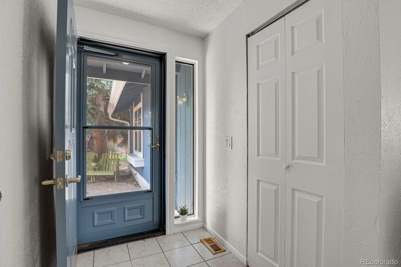 MLS Image #3 for 18937 e kent circle,aurora, Colorado