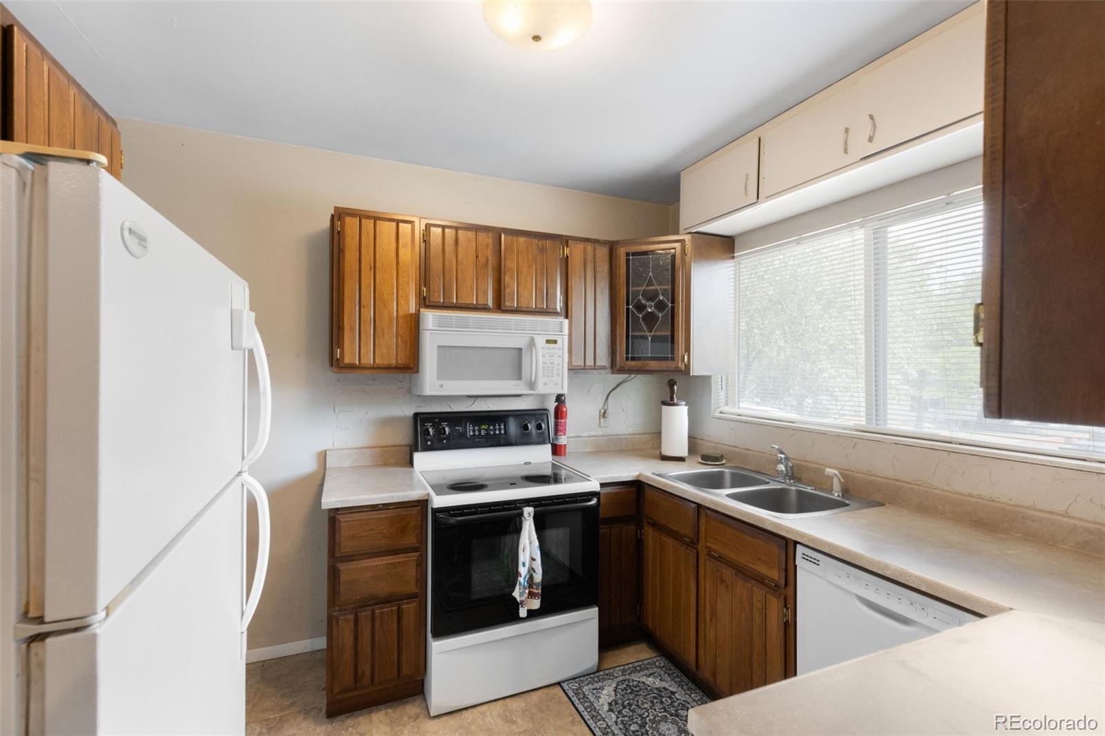 MLS Image #17 for 2530 e uintah street,colorado springs, Colorado