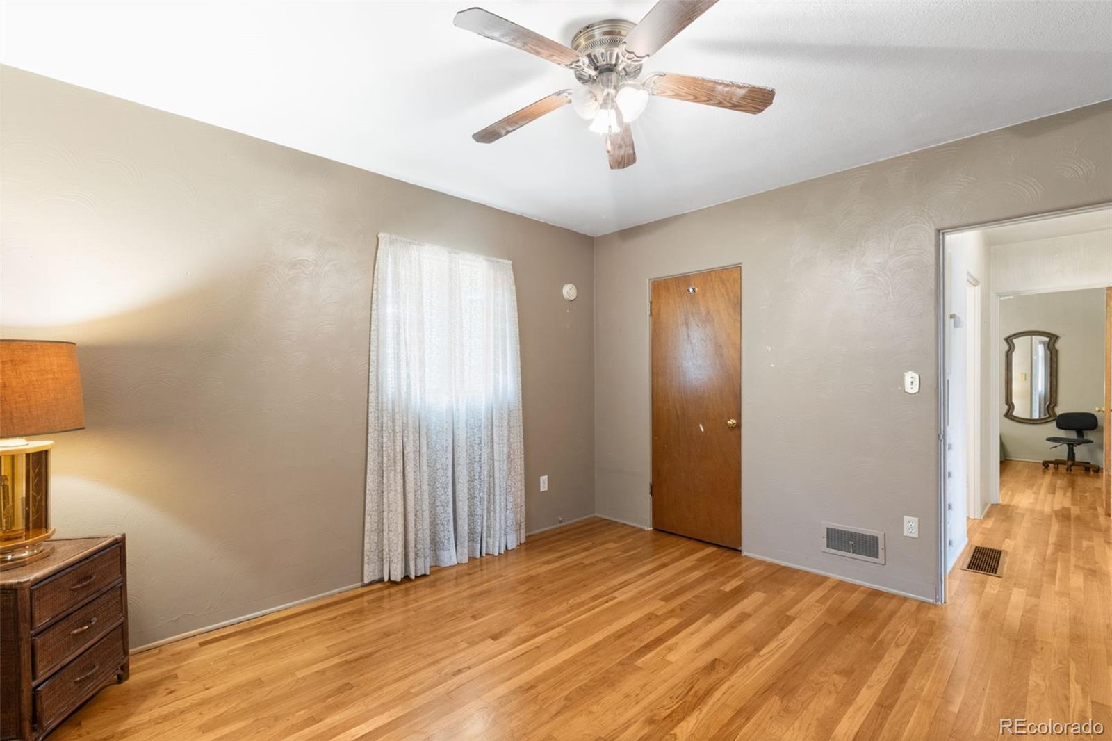 MLS Image #20 for 2530 e uintah street,colorado springs, Colorado