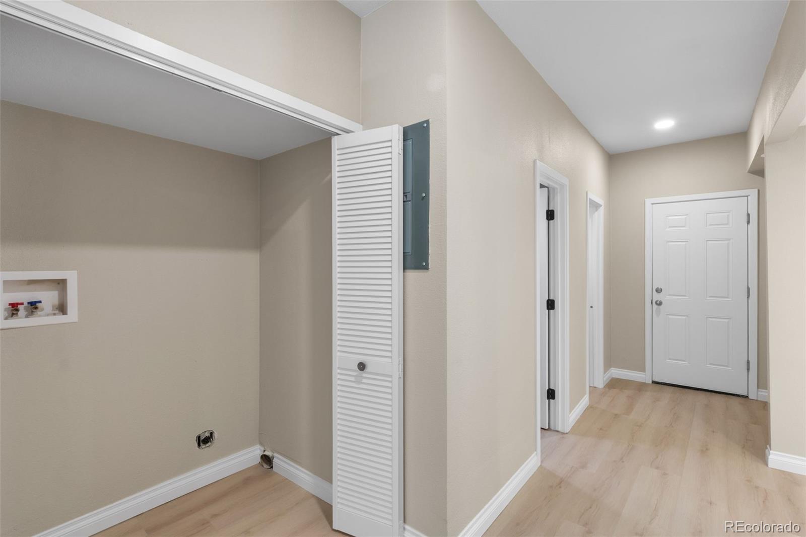 MLS Image #13 for 4250 s olive street,denver, Colorado