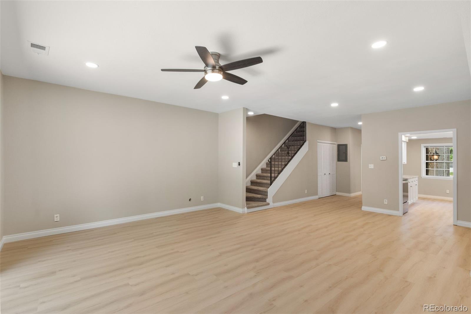 MLS Image #6 for 4250 s olive street,denver, Colorado