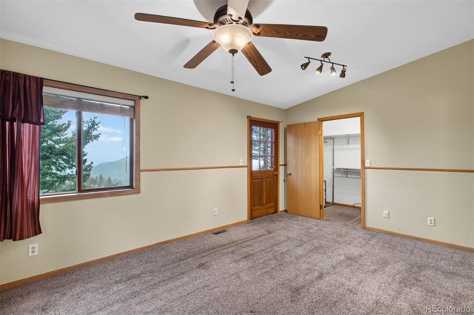 MLS Image #10 for 10176  crest view drive,morrison, Colorado