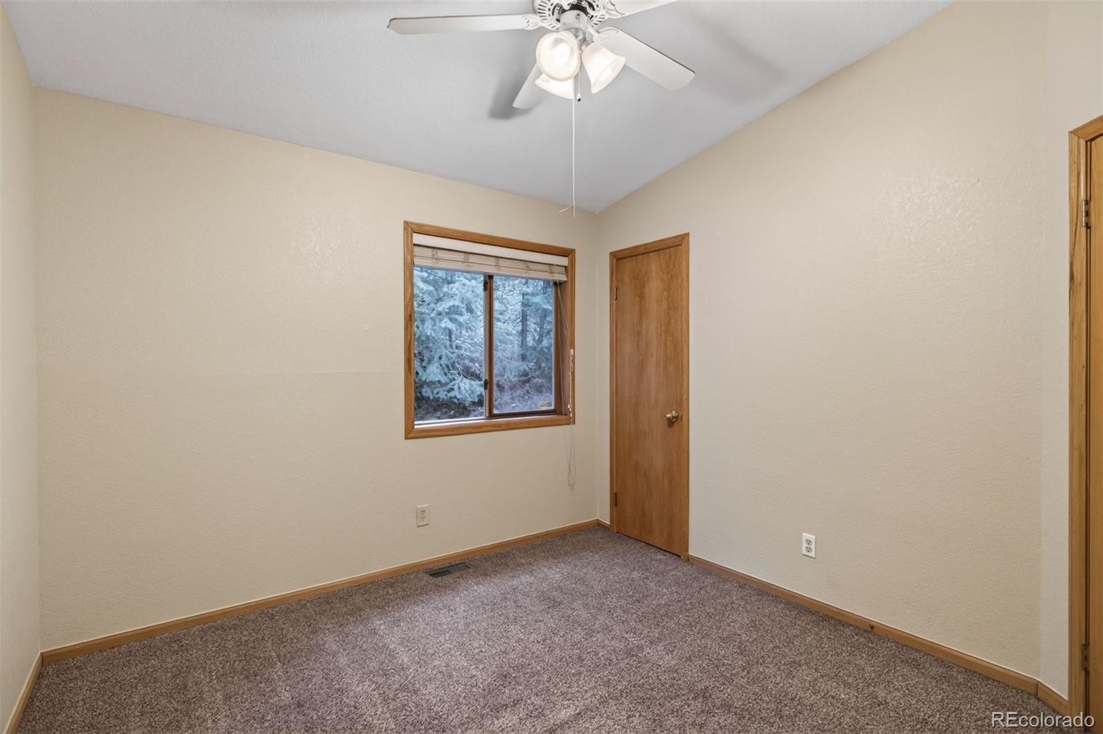 MLS Image #15 for 10176  crest view drive,morrison, Colorado