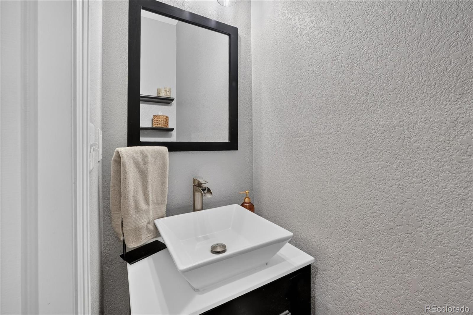 MLS Image #13 for 16701 e 101st avenue,commerce city, Colorado