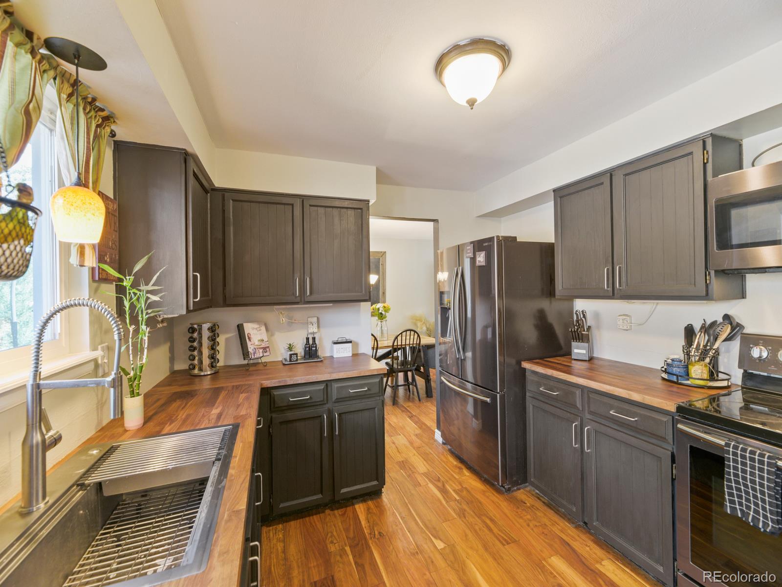 MLS Image #3 for 3824 s argonne street,aurora, Colorado