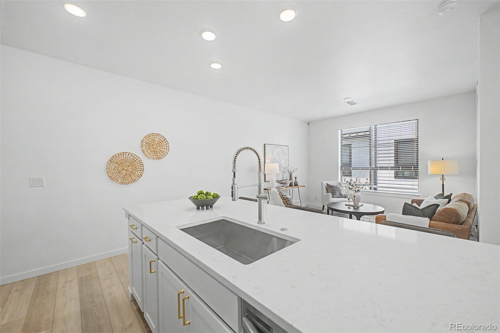 MLS Image #14 for 2046 s holly street,denver, Colorado
