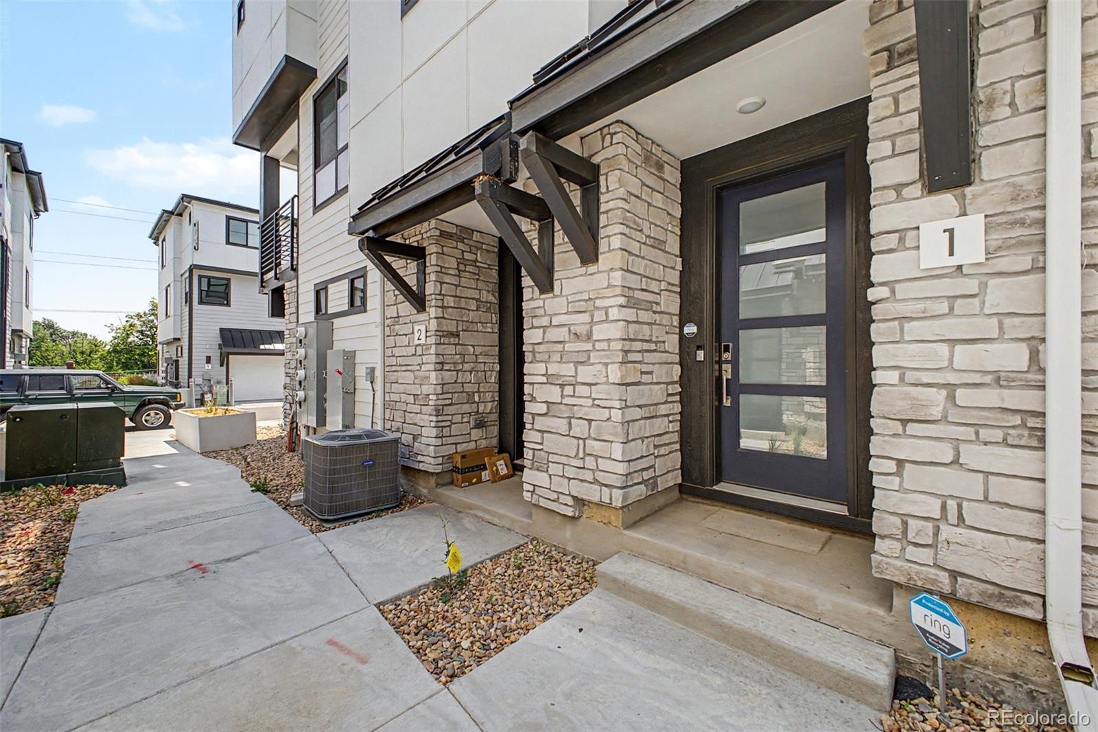 MLS Image #4 for 2046 s holly street,denver, Colorado