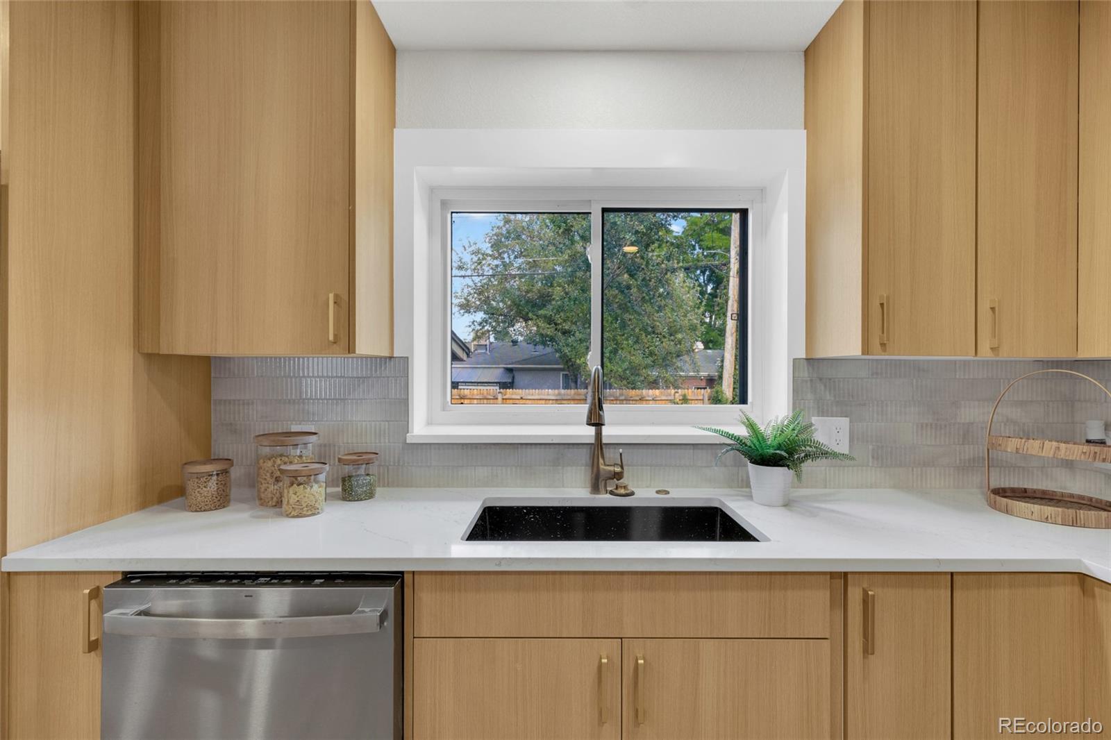 MLS Image #12 for 1170 s gray street,denver, Colorado