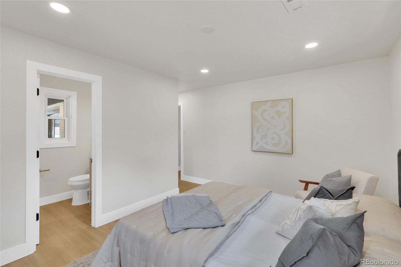 MLS Image #14 for 1170 s gray street,denver, Colorado