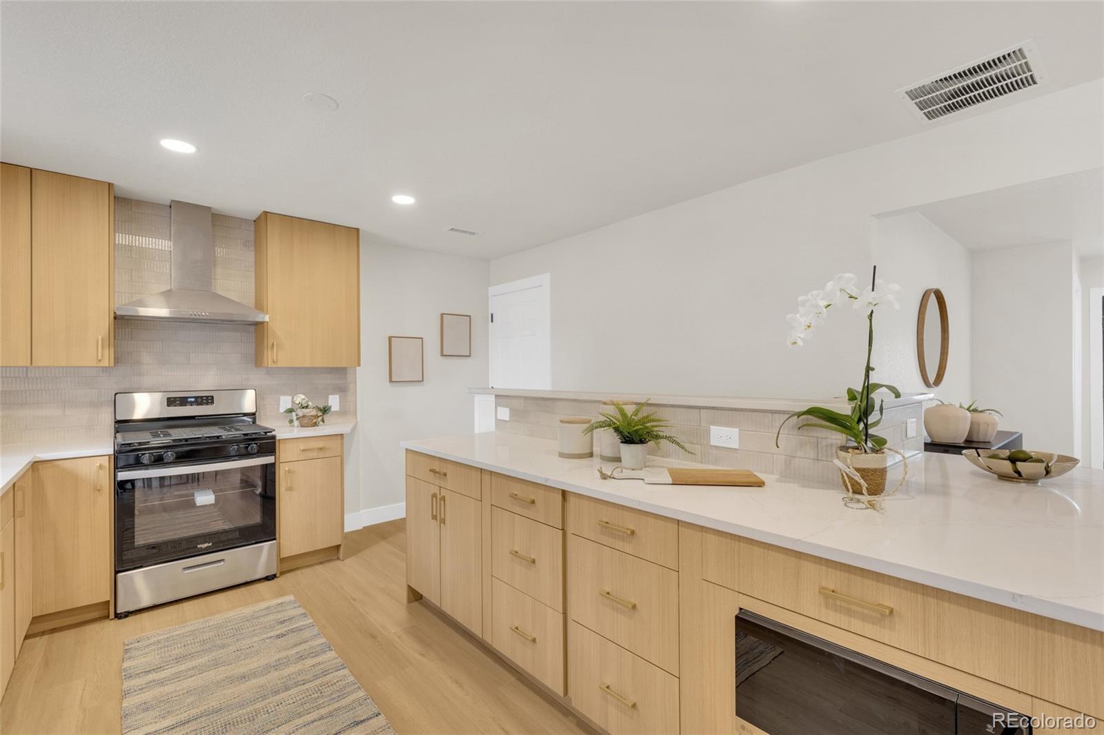 MLS Image #9 for 1170 s gray street,denver, Colorado
