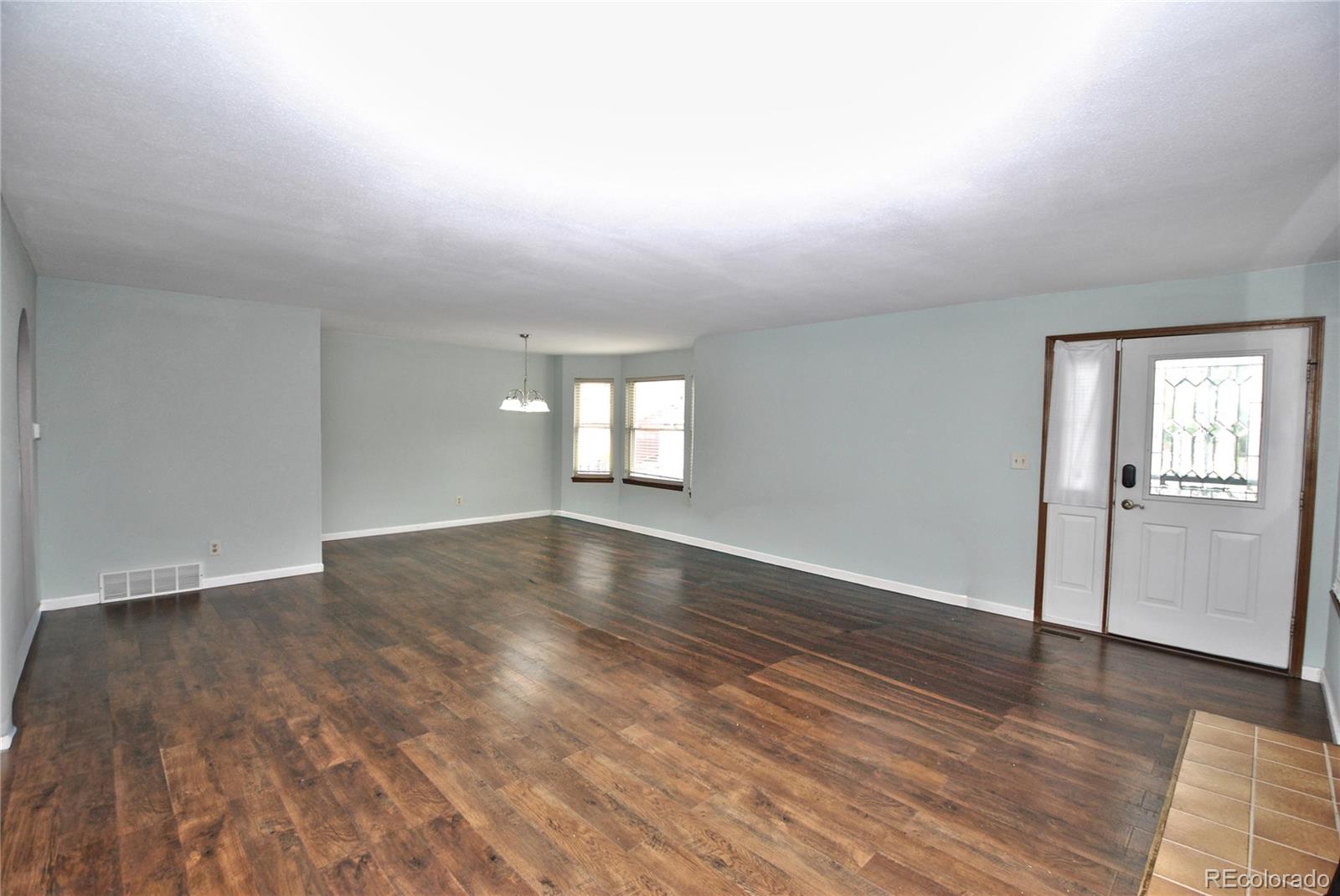 MLS Image #3 for 488 w rockrimmon boulevard,colorado springs, Colorado