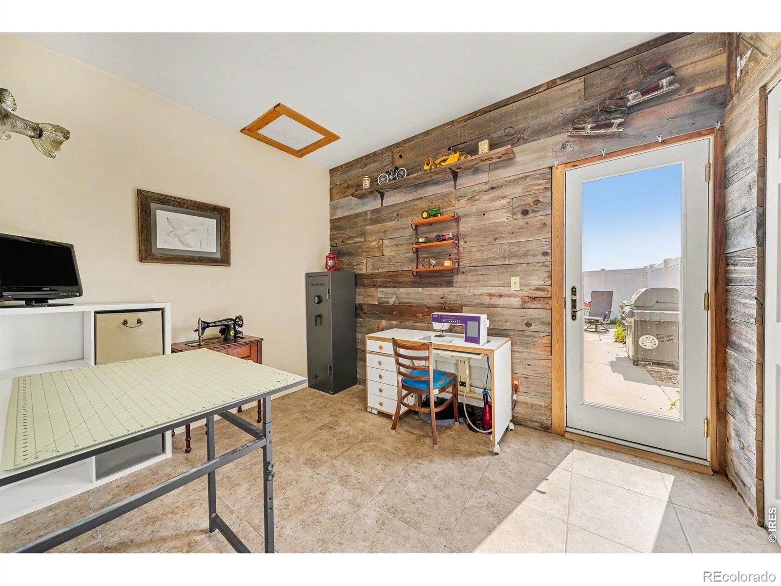 MLS Image #29 for 19290  county road 37 ,la salle, Colorado