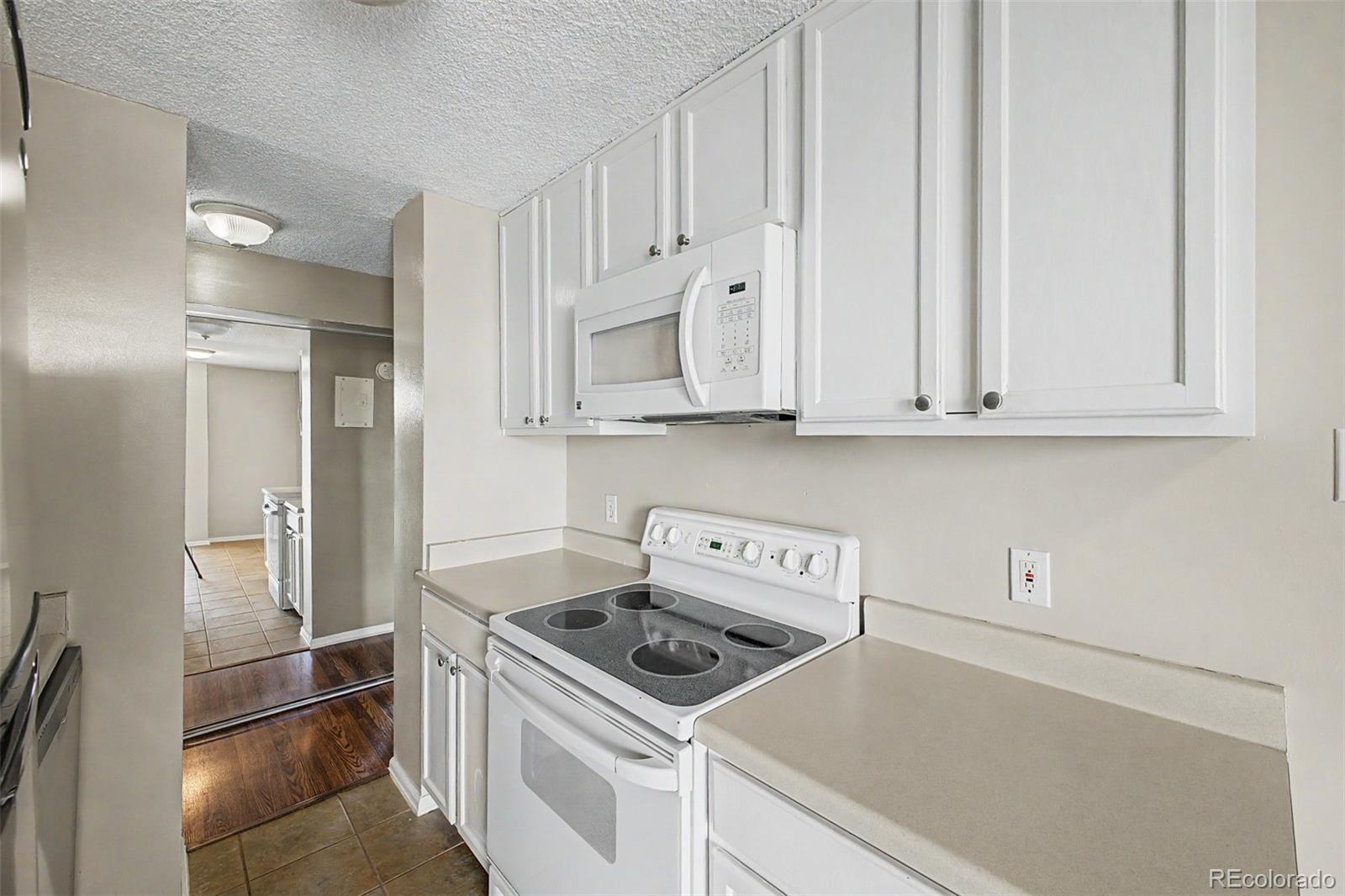 MLS Image #14 for 2225  buchtel boulevard,denver, Colorado