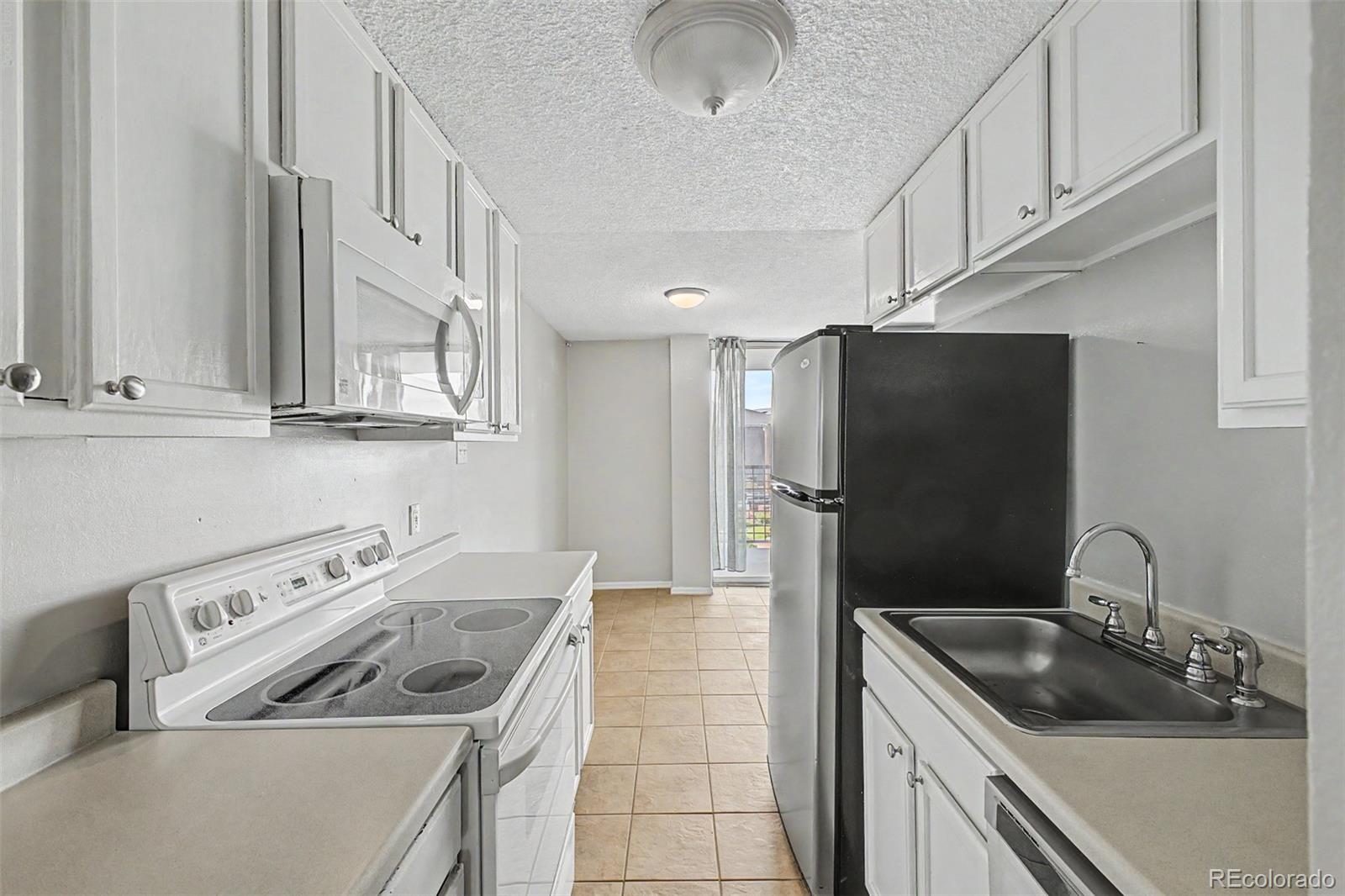 MLS Image #15 for 2225  buchtel boulevard,denver, Colorado