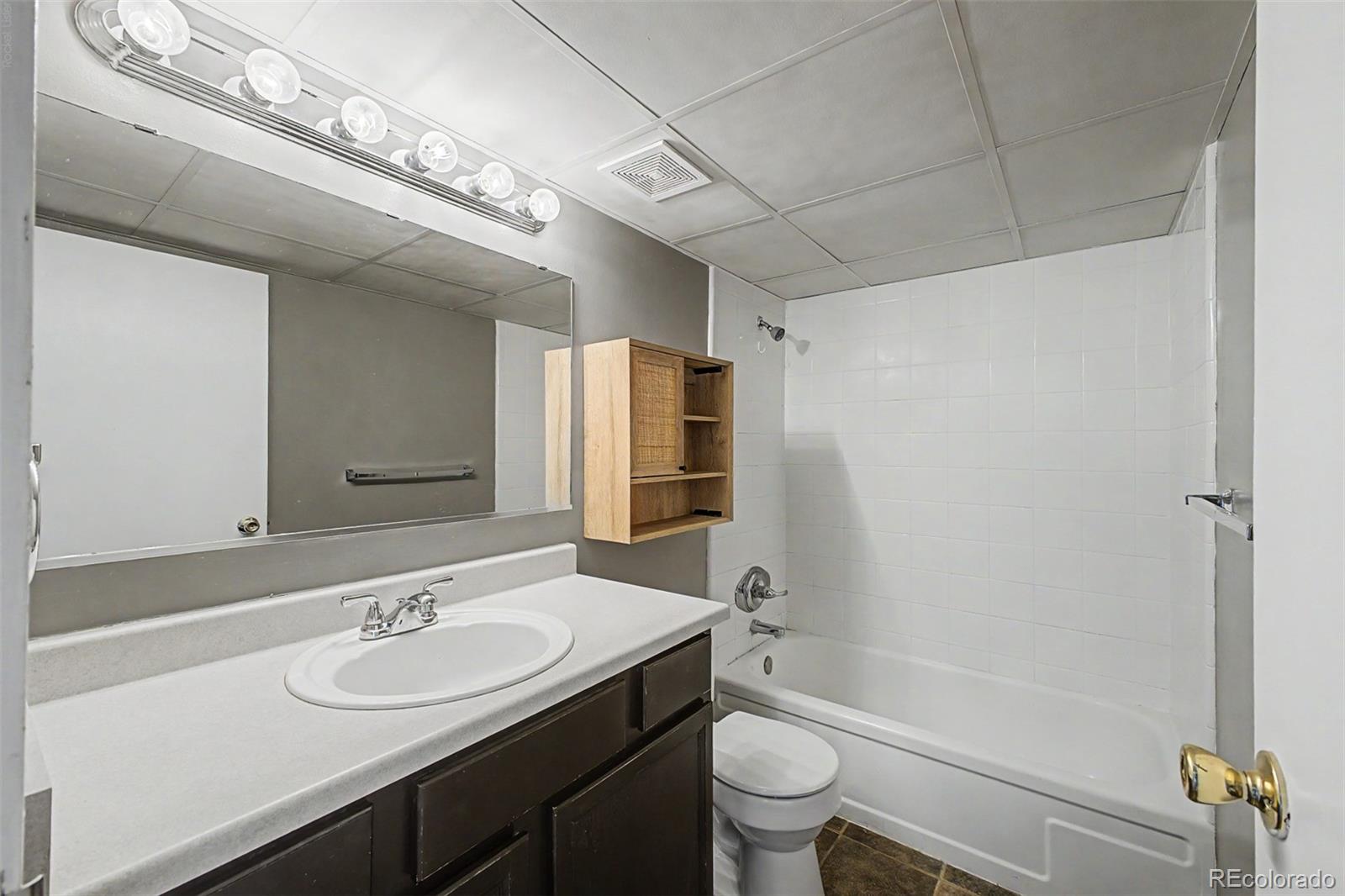 MLS Image #21 for 2225  buchtel boulevard,denver, Colorado