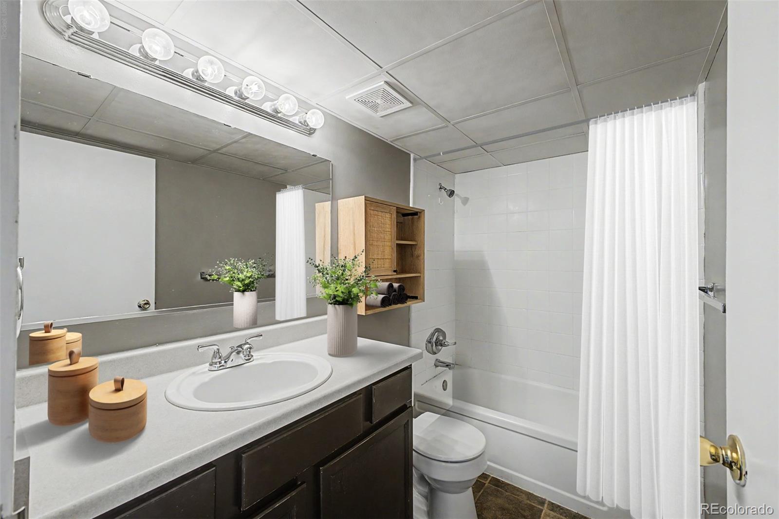MLS Image #3 for 2225  buchtel boulevard,denver, Colorado