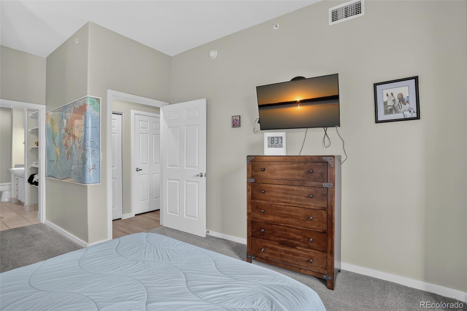 MLS Image #17 for 4875 s monaco street,denver, Colorado