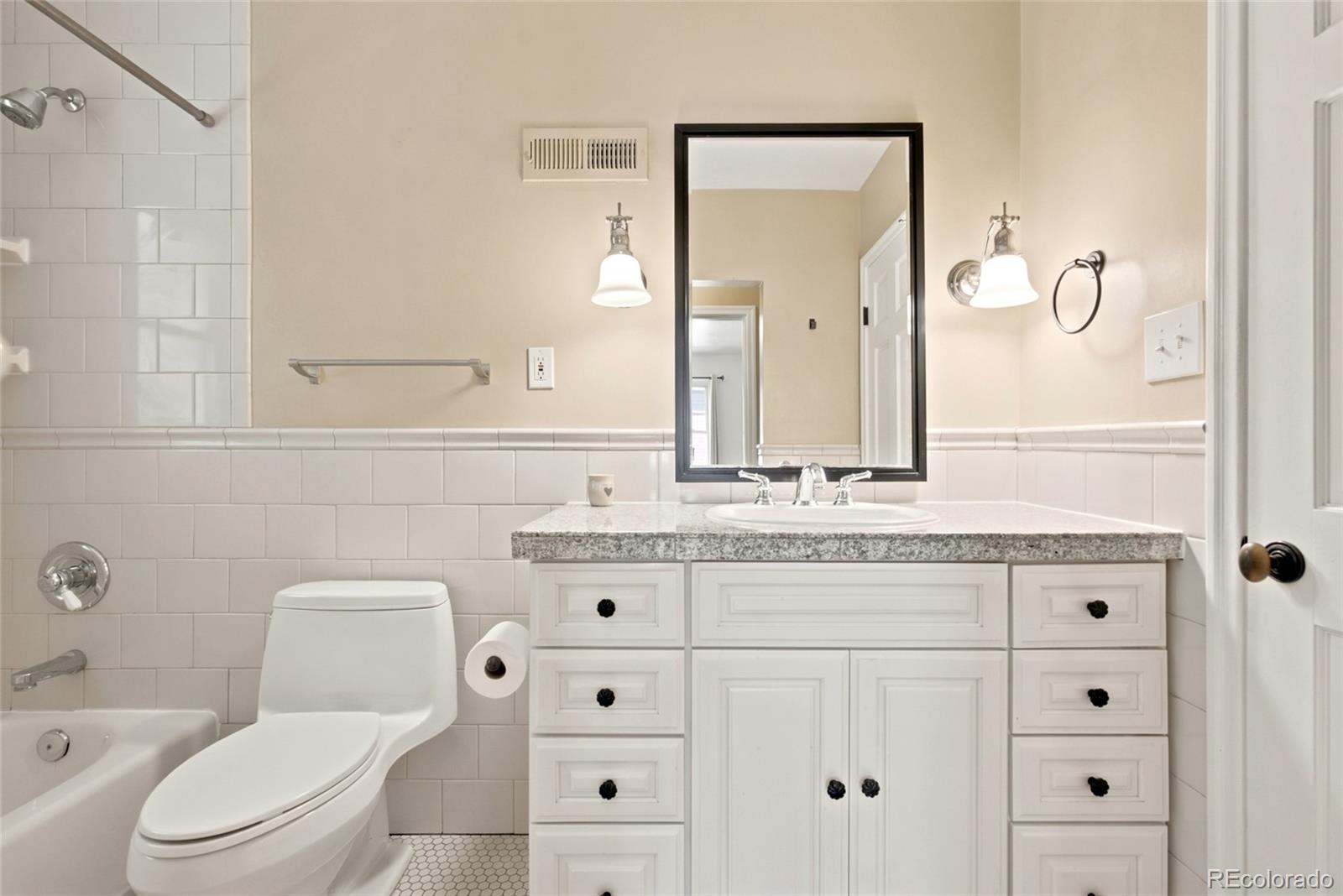 MLS Image #22 for 1564 s josephine street,denver, Colorado