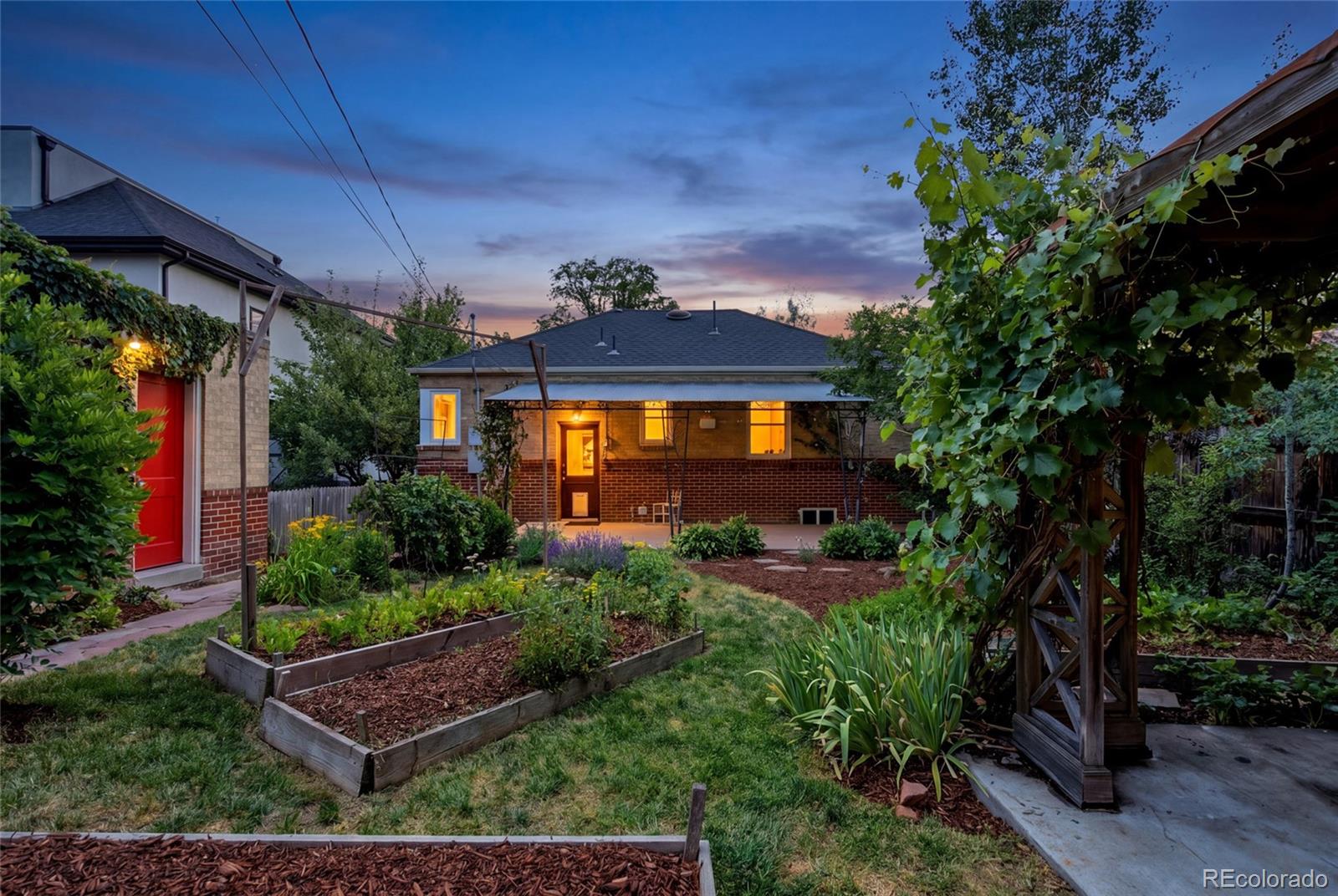 MLS Image #3 for 1564 s josephine street,denver, Colorado
