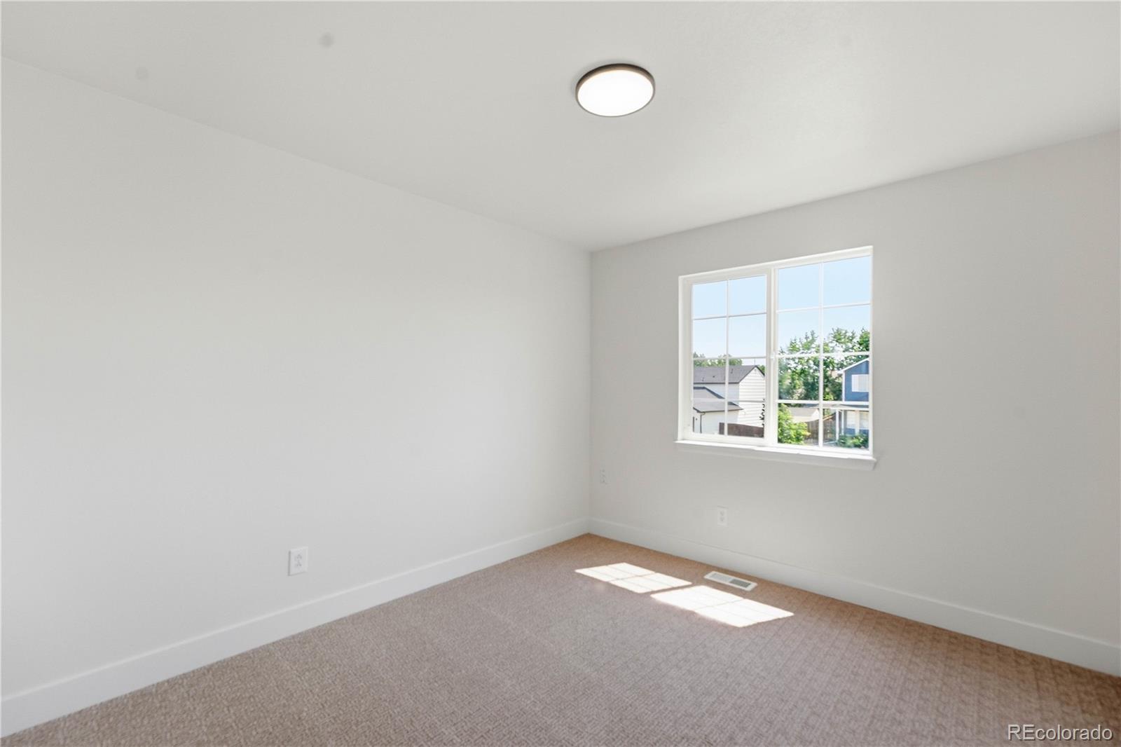 MLS Image #14 for 5283  elkhart street,denver, Colorado