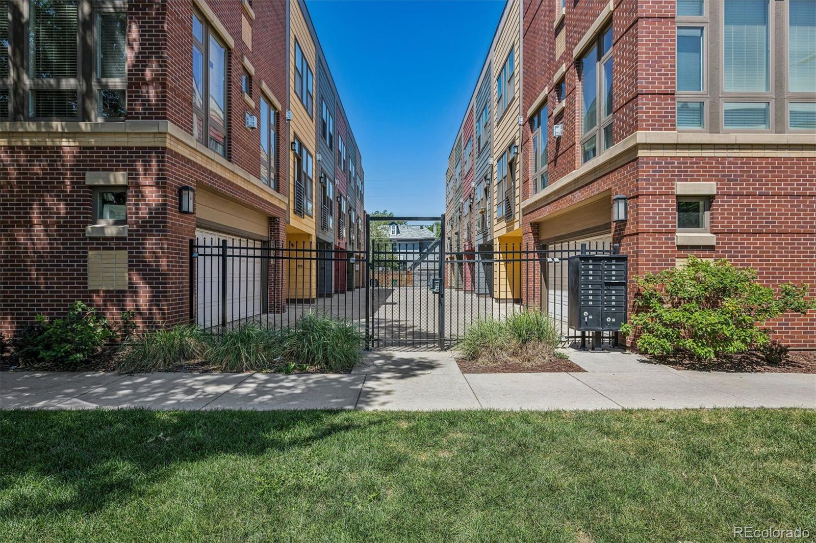 MLS Image #7 for 2147 n downing street,denver, Colorado