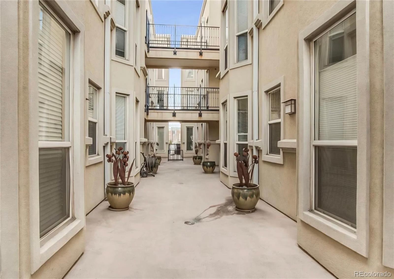 MLS Image #13 for 1521  vine street,denver, Colorado
