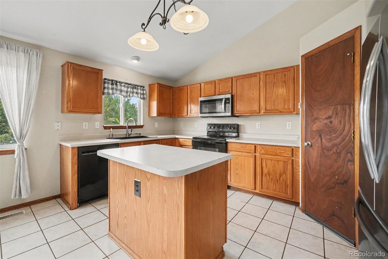 MLS Image #11 for 11441  lima court,henderson, Colorado