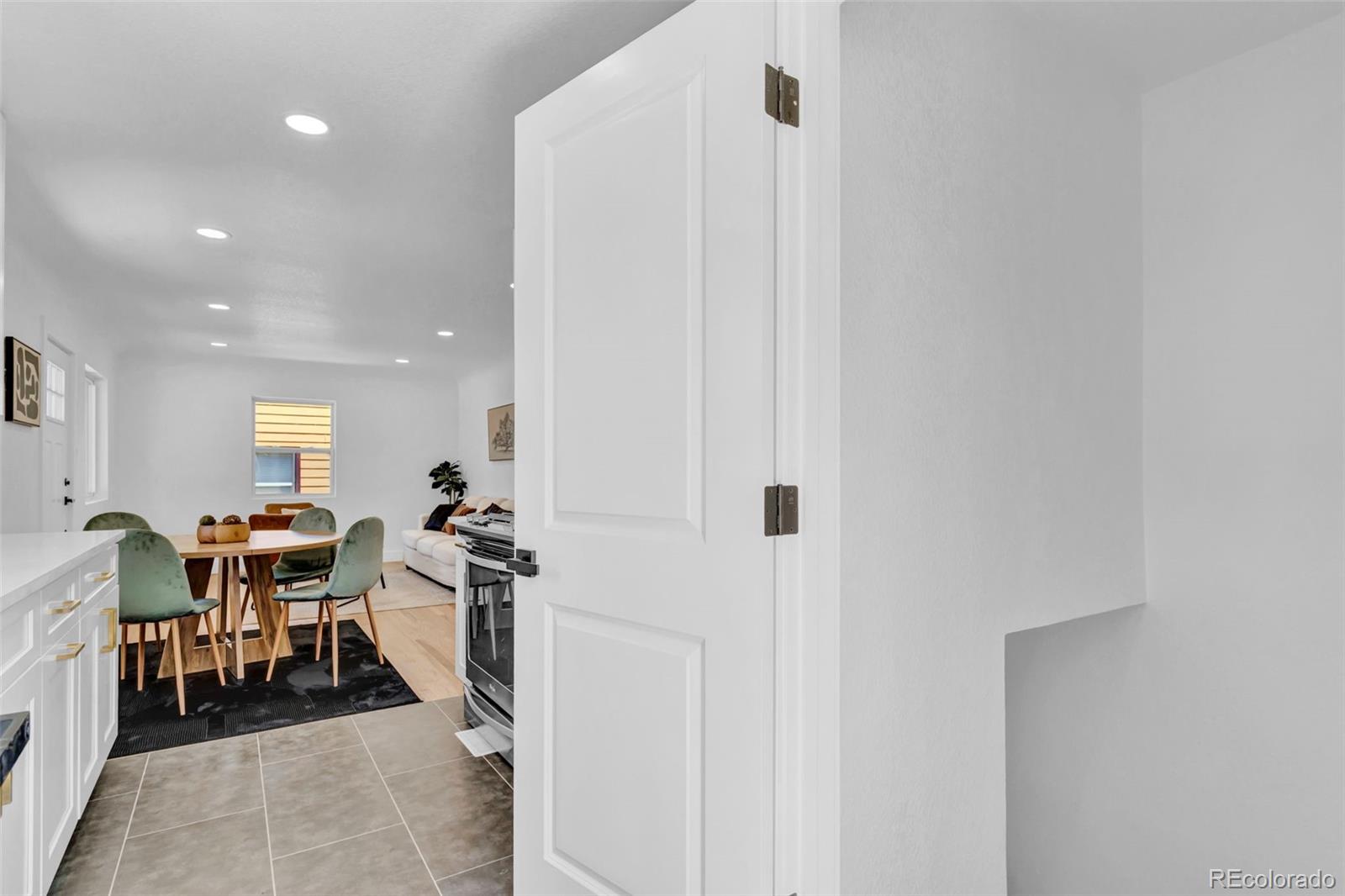 MLS Image #6 for 828  irving street,denver, Colorado