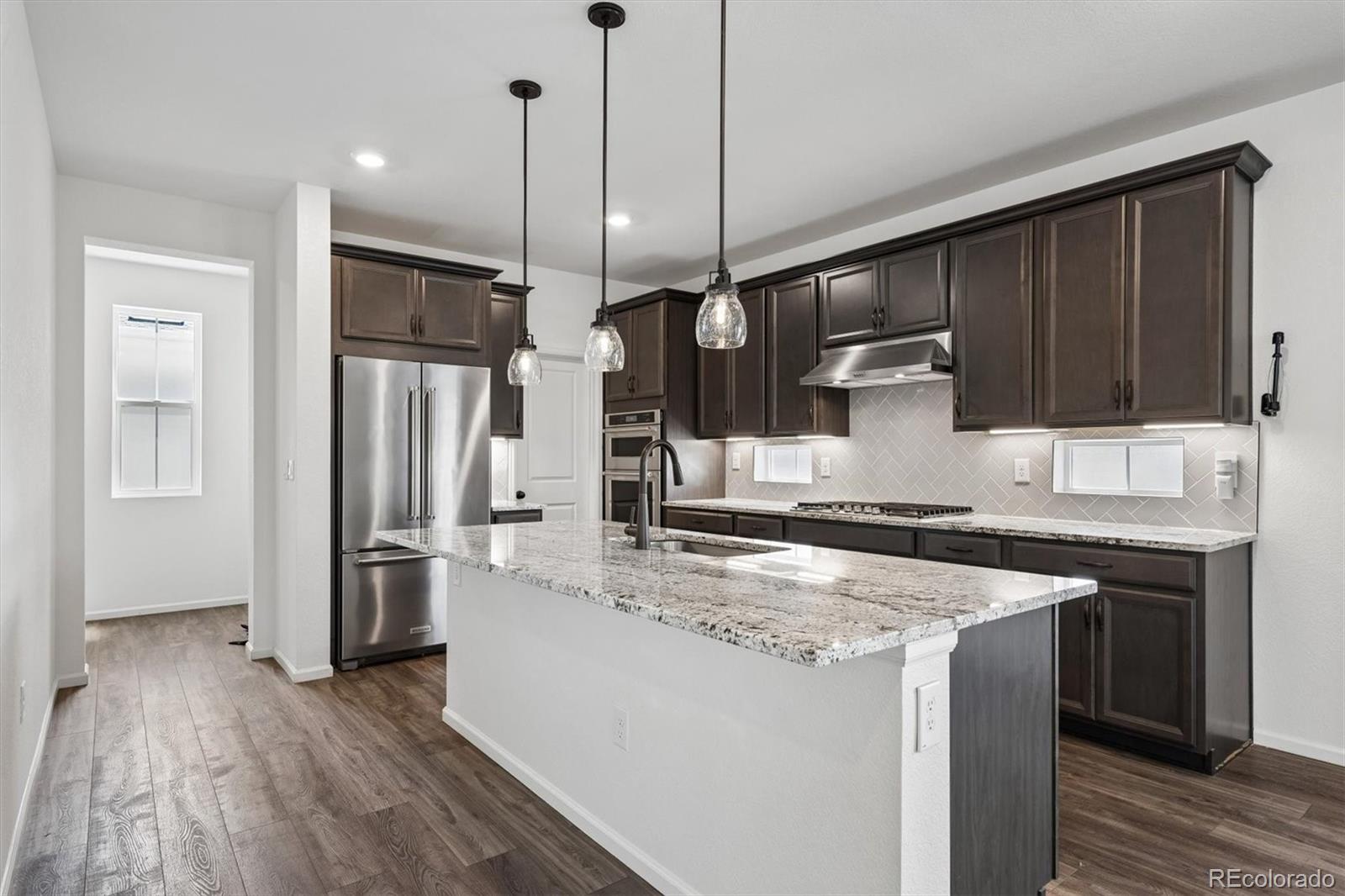 MLS Image #13 for 21098 e 61st drive,aurora, Colorado