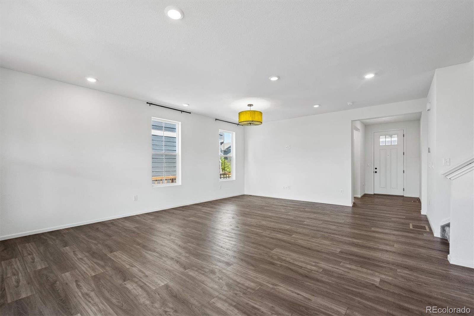 MLS Image #14 for 21098 e 61st drive,aurora, Colorado