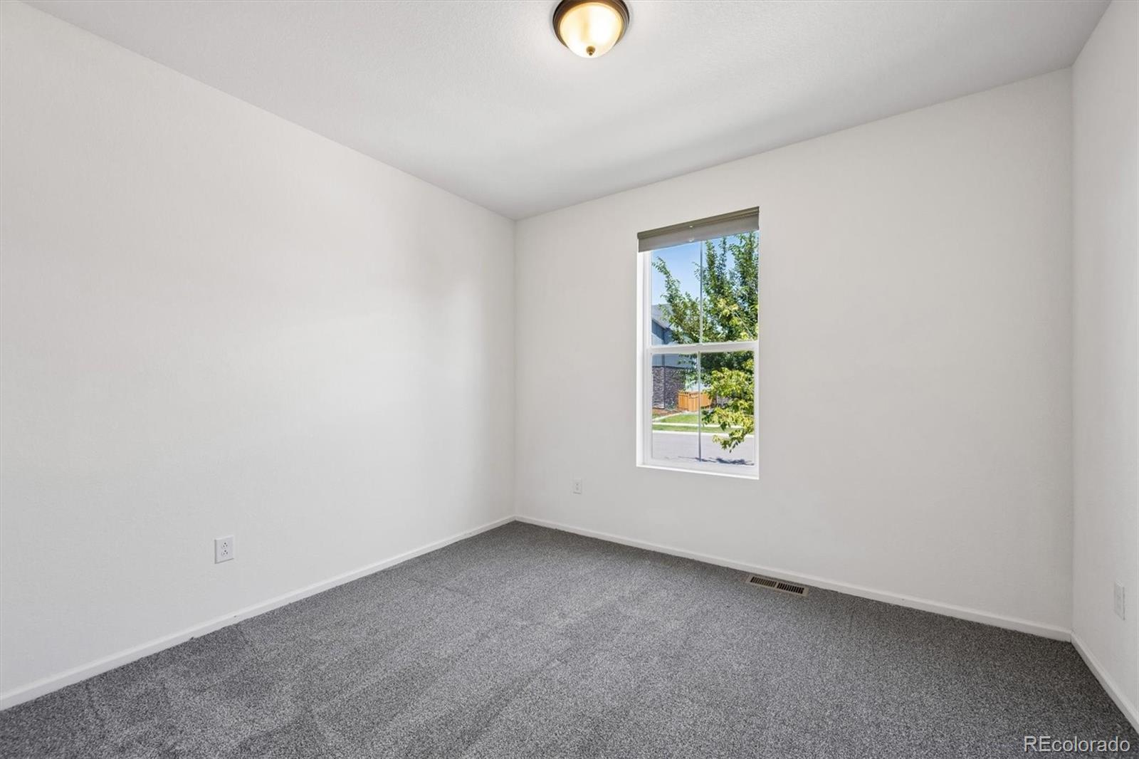 MLS Image #17 for 21098 e 61st drive,aurora, Colorado