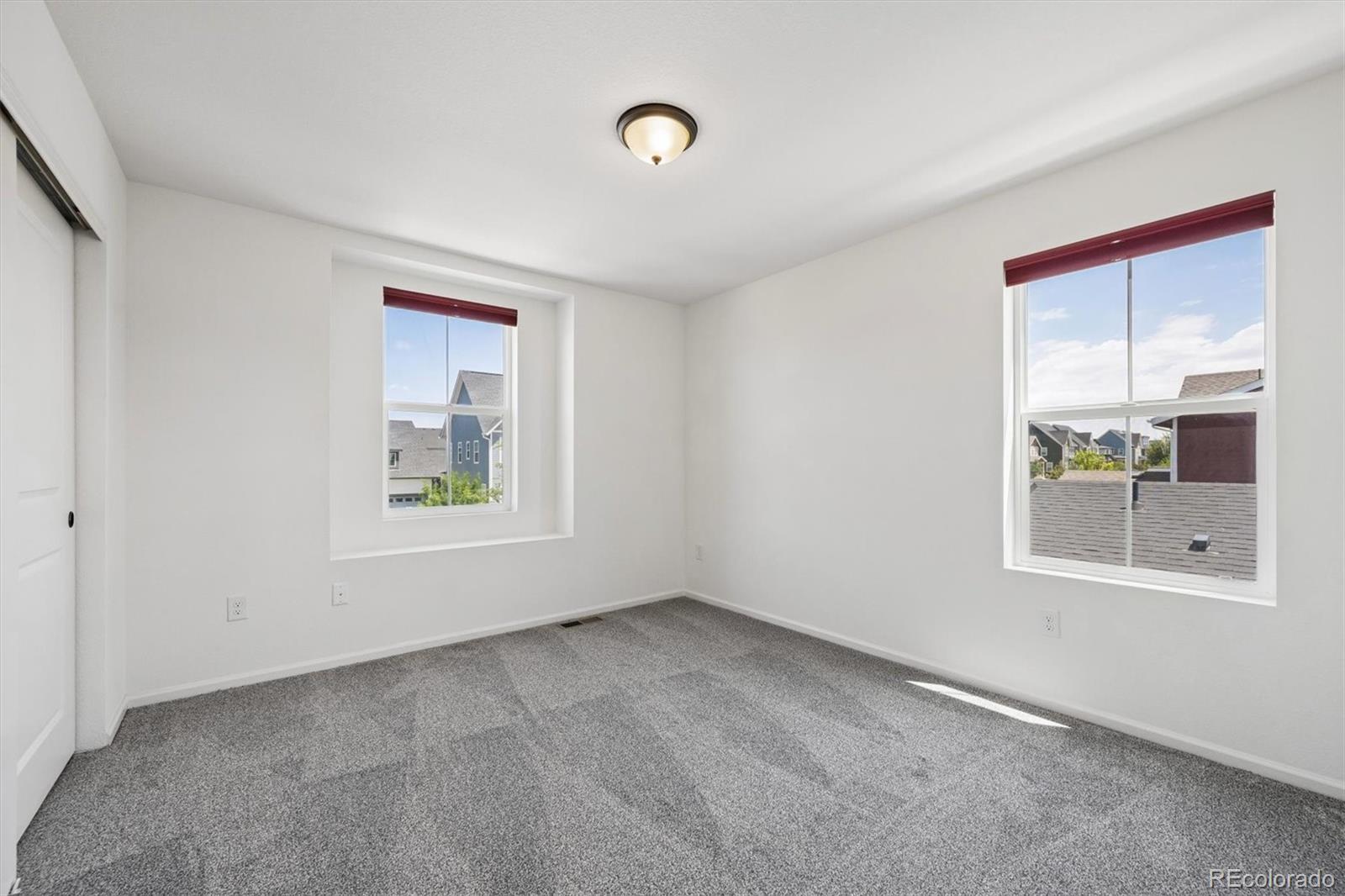 MLS Image #8 for 21098 e 61st drive,aurora, Colorado