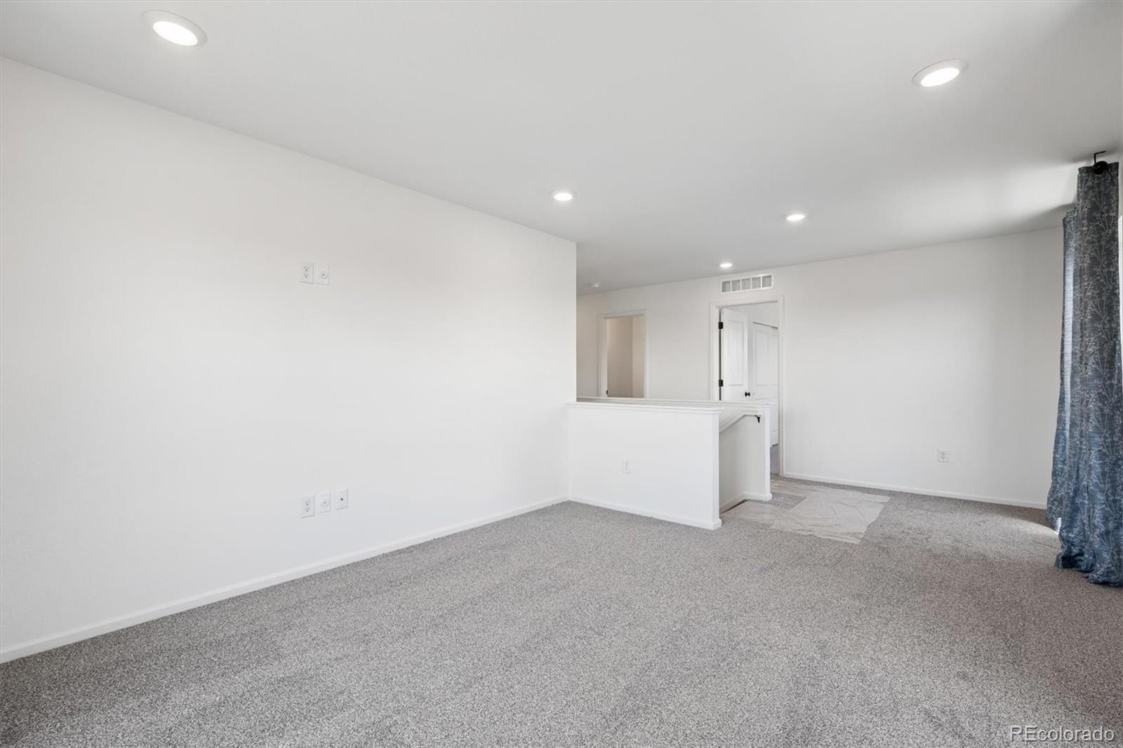 MLS Image #9 for 21098 e 61st drive,aurora, Colorado