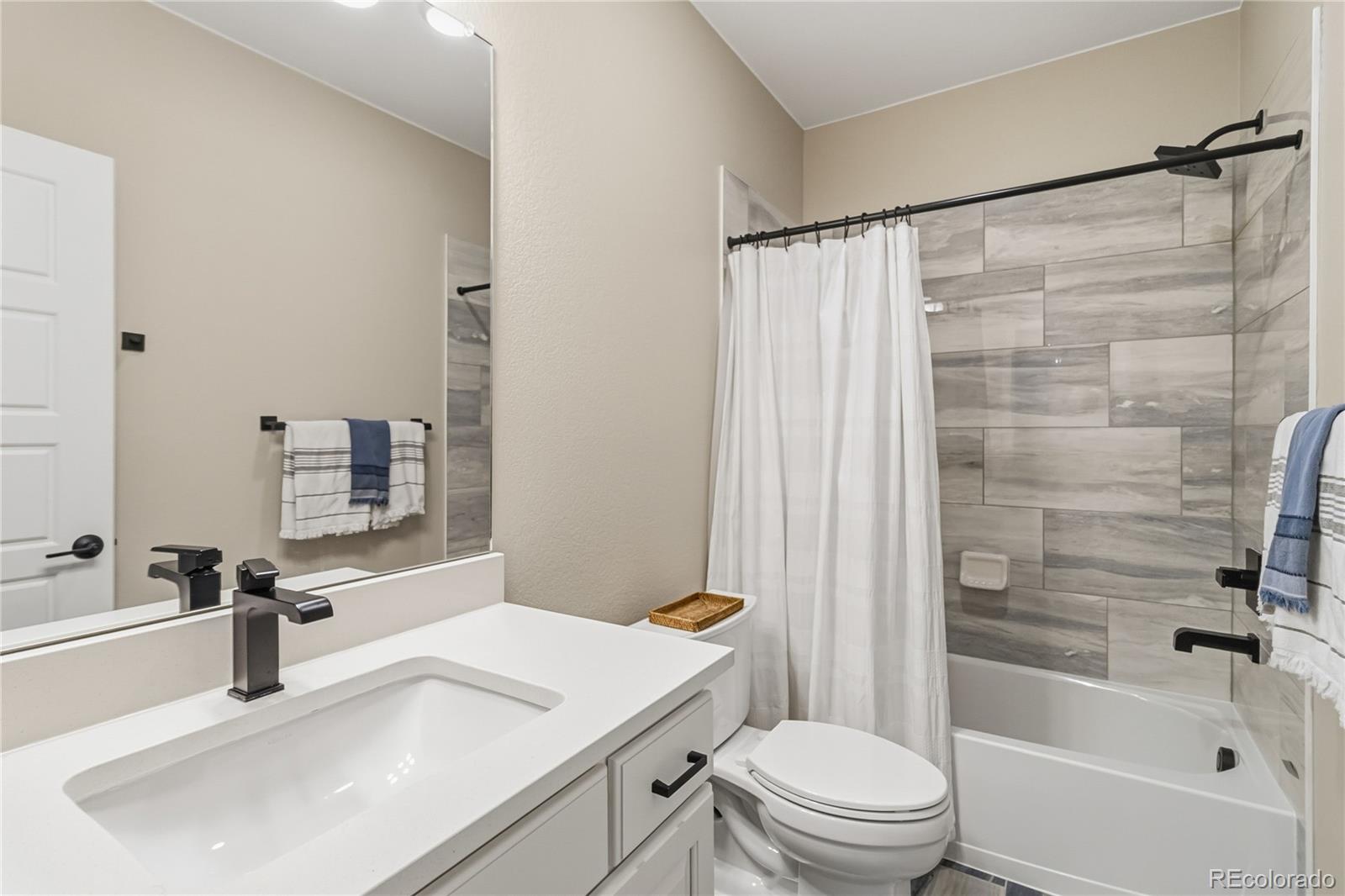 MLS Image #31 for 2169 s orion street,denver, Colorado