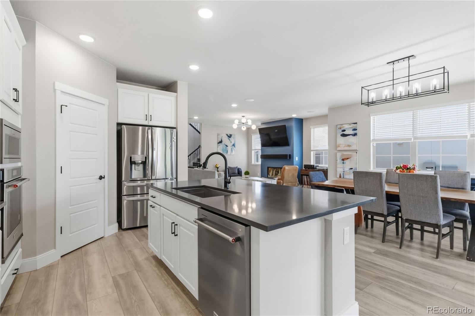 MLS Image #8 for 2169 s orion street,denver, Colorado