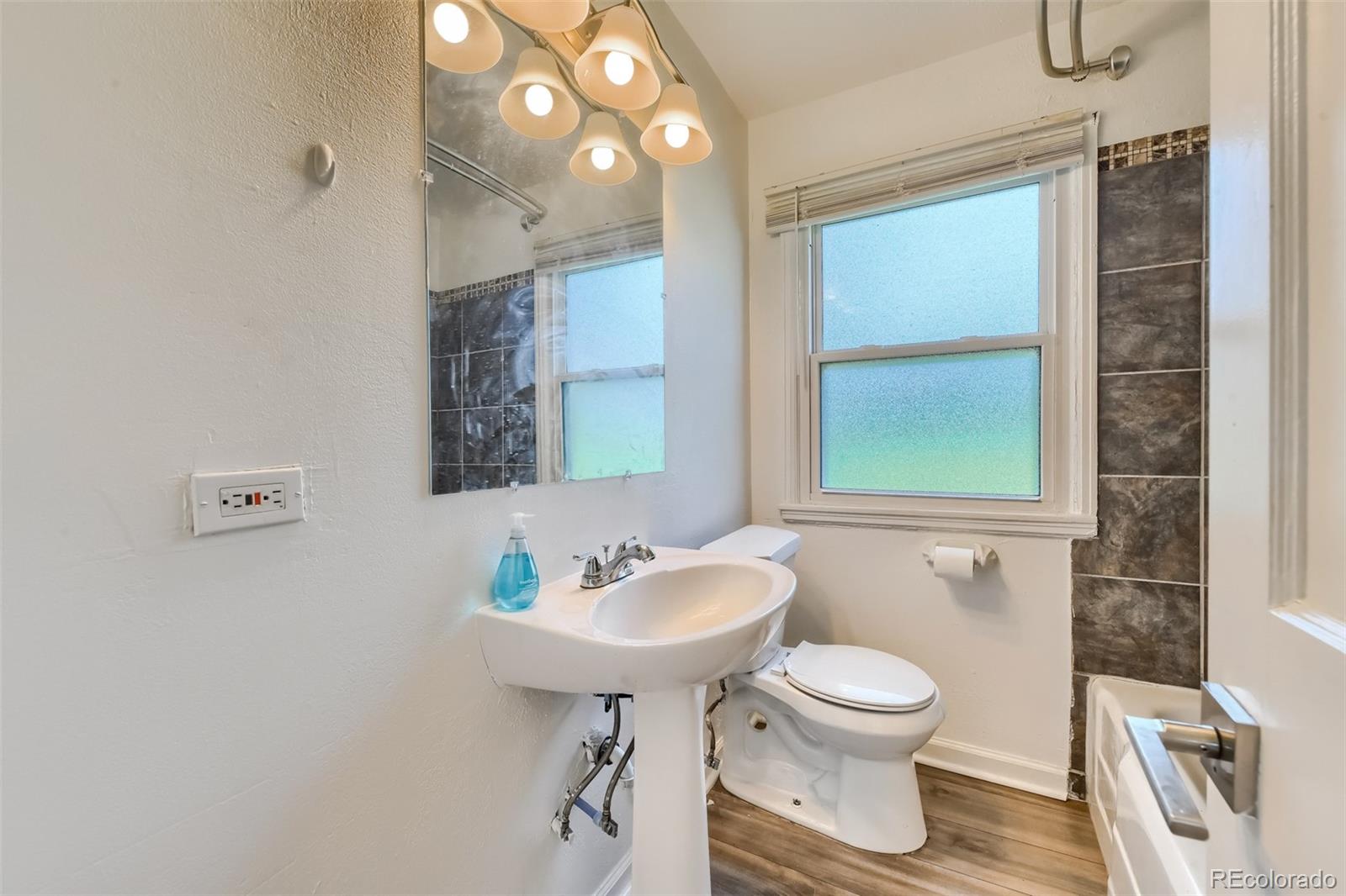 MLS Image #6 for 1965  xenia street,denver, Colorado