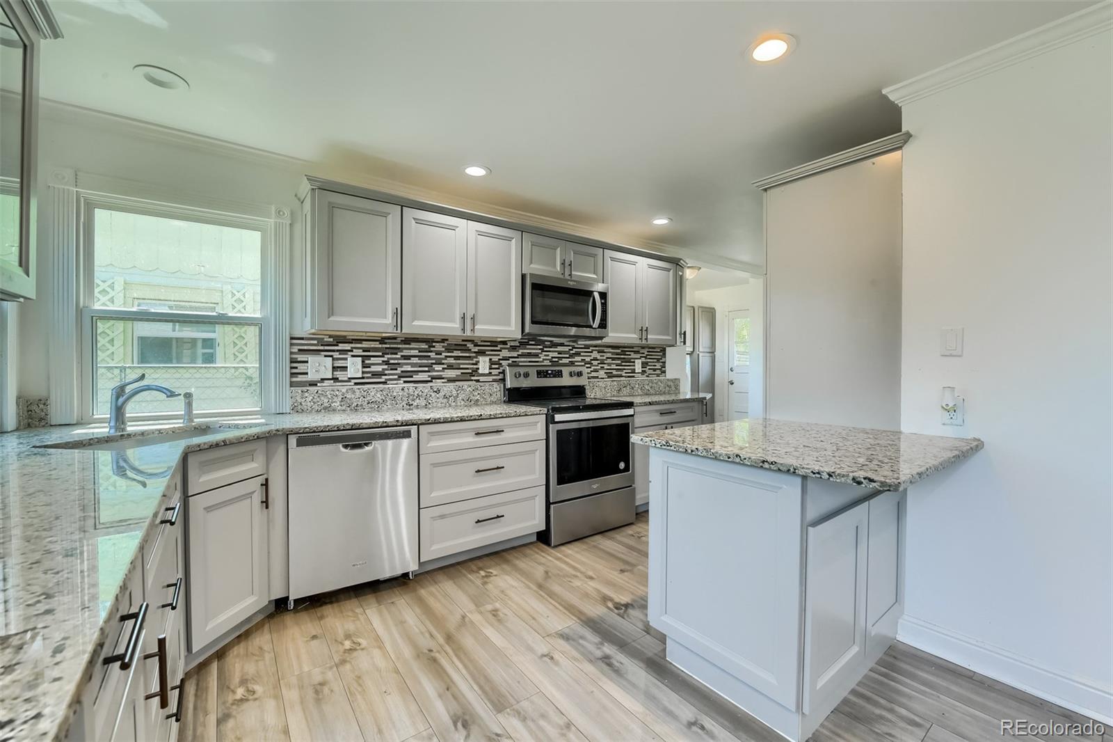 MLS Image #7 for 1965  xenia street,denver, Colorado