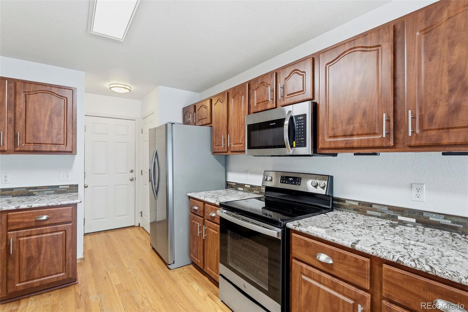 MLS Image #10 for 19174 e wyoming drive,aurora, Colorado