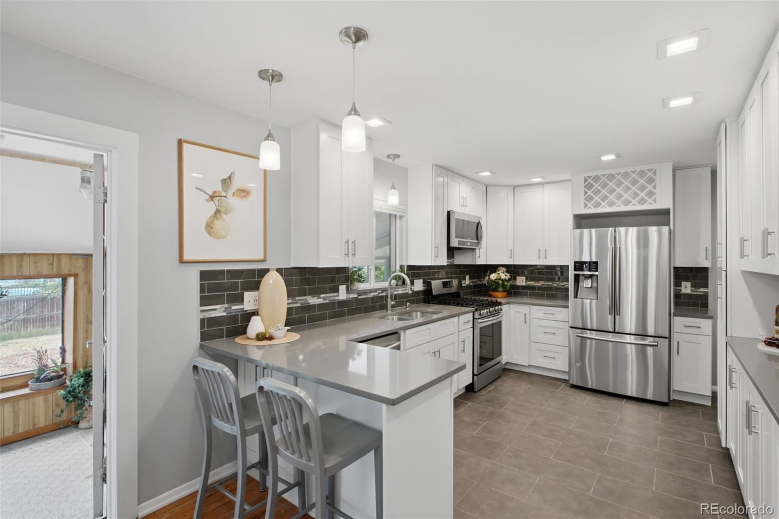 MLS Image #10 for 992 s simms street,denver, Colorado