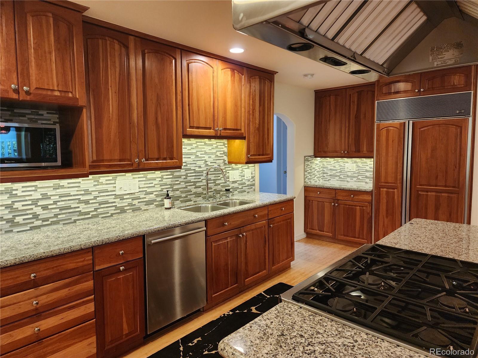 MLS Image #11 for 750  leyden street,denver, Colorado